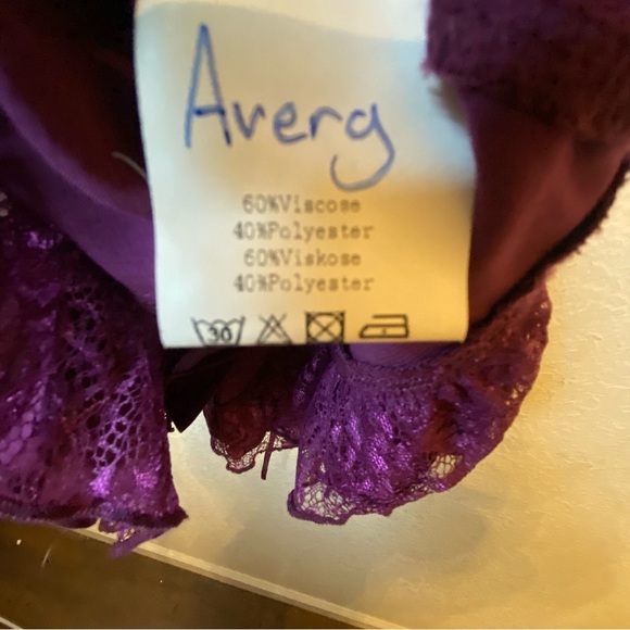 SCARLET DARKNESS Renaissance Goth Short Puff Sleeve Sweetheart Collar Corset Top - Picture 9 of 16